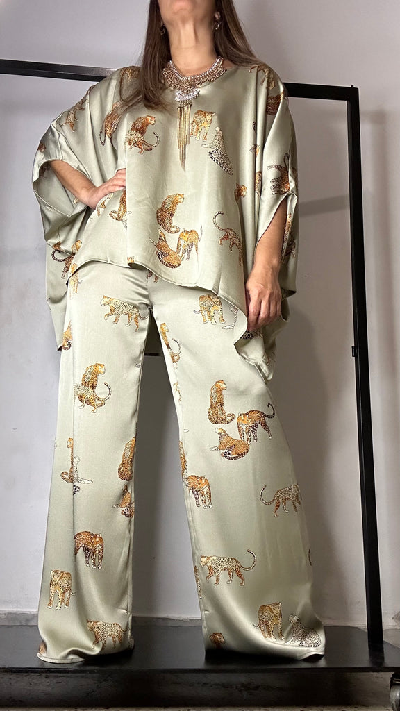 Safari Silky Kimono