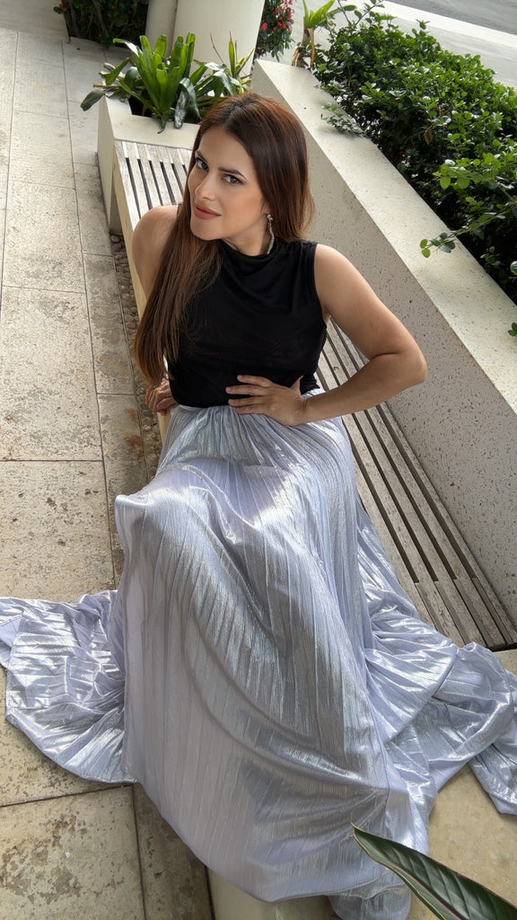 Silver pleated long skirt